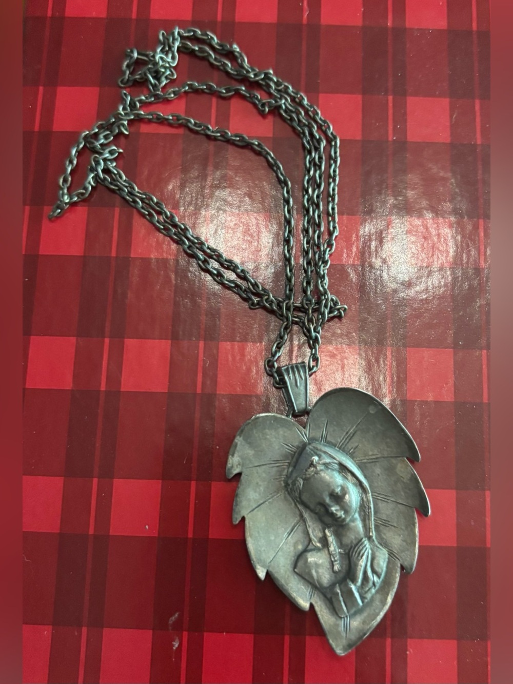Vintage 980 Silver Madonna On Leaf Pendant 980 Ev 24” Chain Unmarked